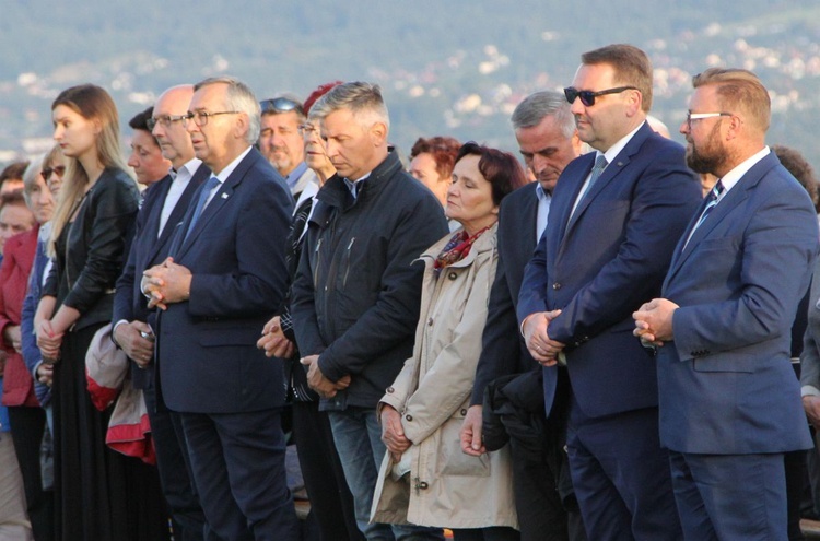 Bielsko-Biała pod Krzyżem na Trzech Lipkach - 2019