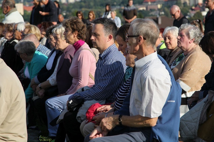 Bielsko-Biała pod Krzyżem na Trzech Lipkach - 2019