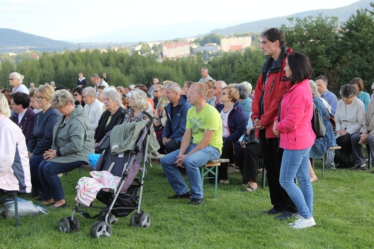 Bielsko-Biała pod Krzyżem na Trzech Lipkach - 2019