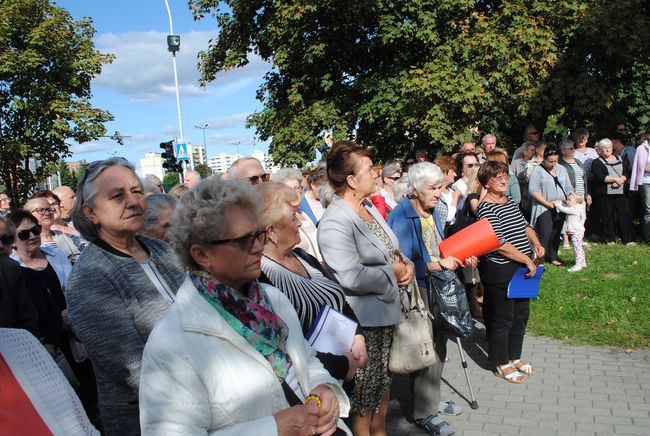 Stalowa Wola. Polska pod Krzyżem.