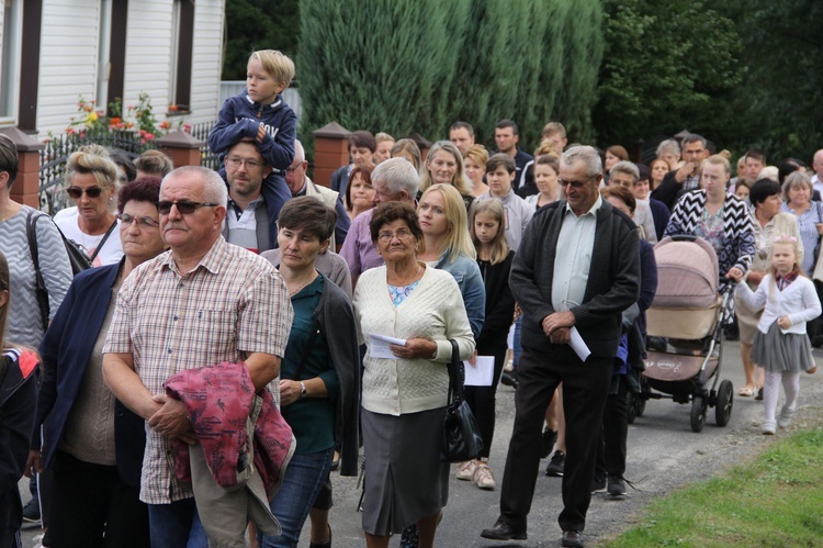 Z Przeczycy pod krzyż na granicy z Jodłową