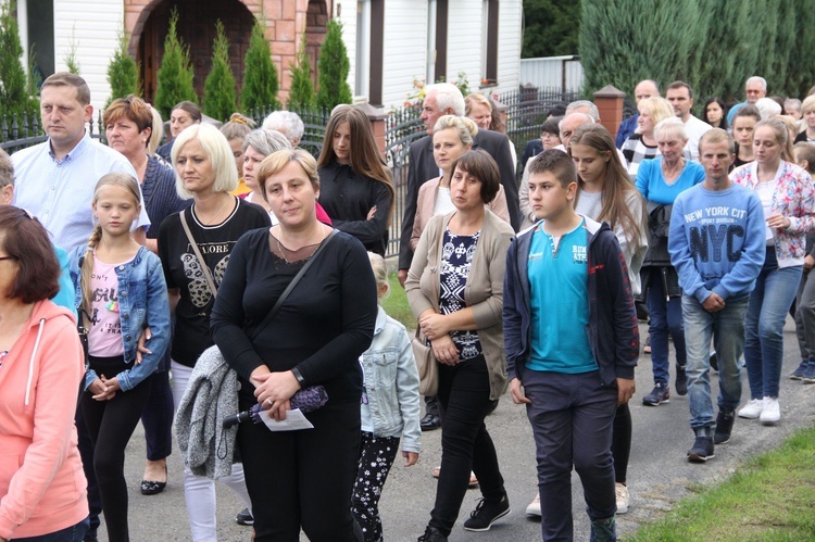 Z Przeczycy pod krzyż na granicy z Jodłową