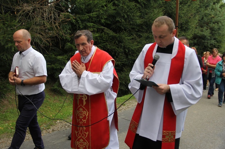 Z Przeczycy pod krzyż na granicy z Jodłową