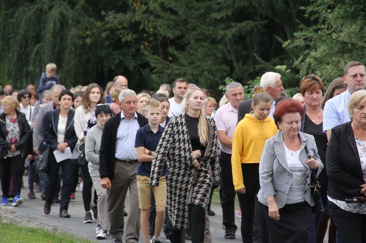 Z Przeczycy pod krzyż na granicy z Jodłową