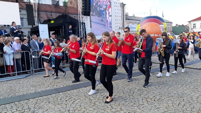 42. SŚKOiW - Parada