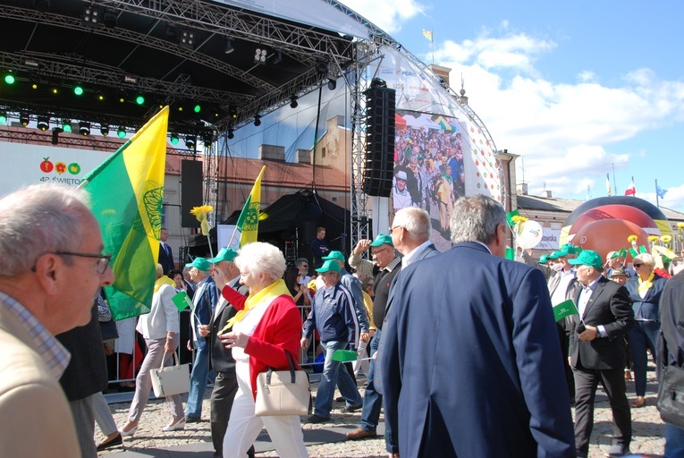 42. SŚKOiW - Parada
