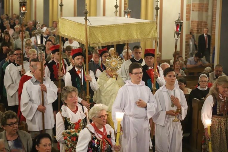 Abp Marek Jędraszewski w Mogile