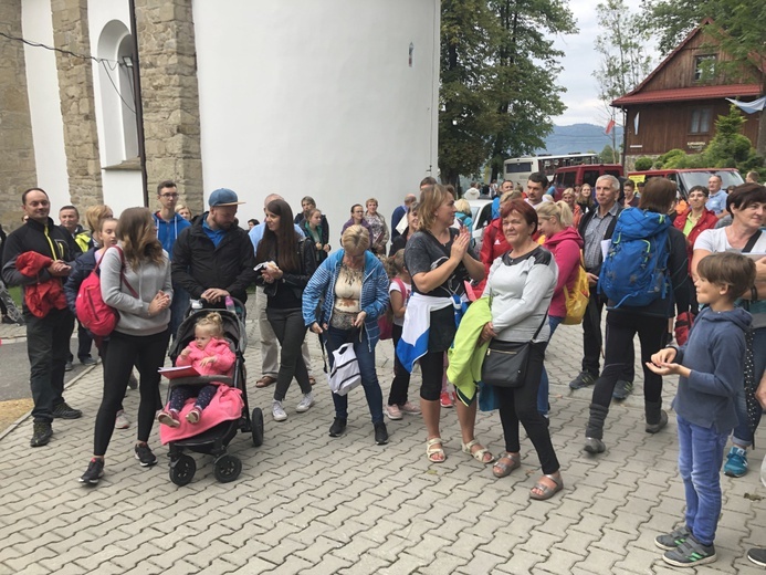 Pielgrzymka z Korbielowa na Jasną Górkę w Ślemieniu - 2019