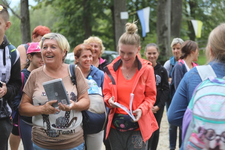 Pielgrzymka z Korbielowa na Jasną Górkę w Ślemieniu - 2019