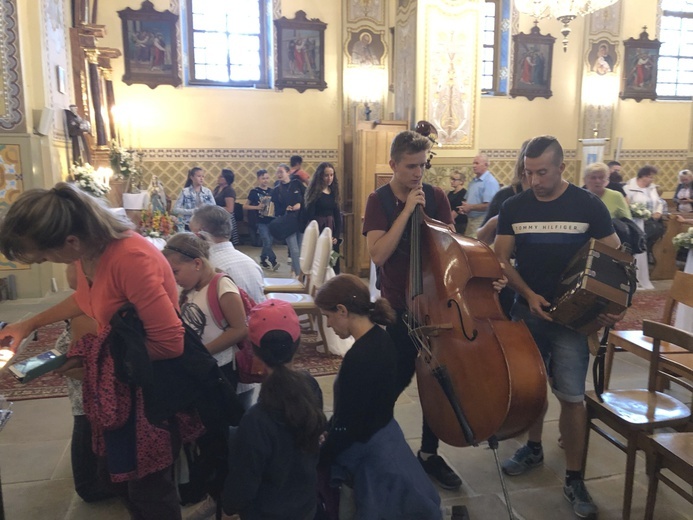 Pielgrzymka z Korbielowa na Jasną Górkę w Ślemieniu - 2019