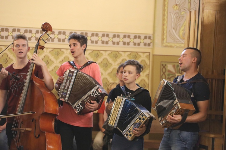 Pielgrzymka z Korbielowa na Jasną Górkę w Ślemieniu - 2019