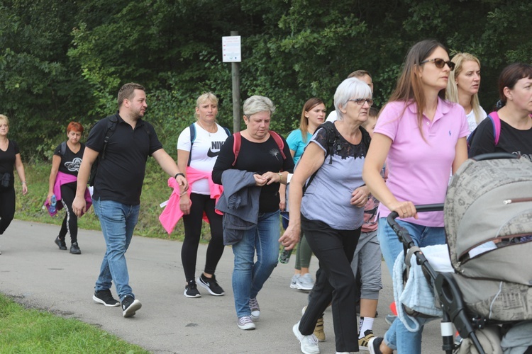 Pielgrzymka z Korbielowa na Jasną Górkę w Ślemieniu - 2019