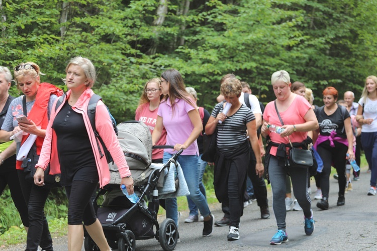 Pielgrzymka z Korbielowa na Jasną Górkę w Ślemieniu - 2019