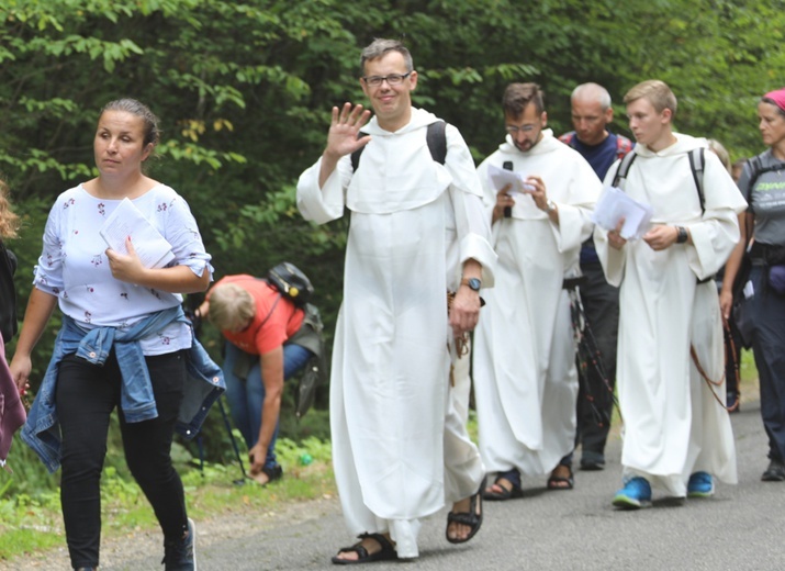 Pielgrzymka z Korbielowa na Jasną Górkę w Ślemieniu - 2019