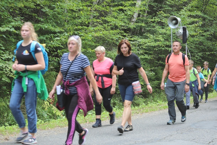 Pielgrzymka z Korbielowa na Jasną Górkę w Ślemieniu - 2019