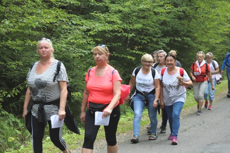 Pielgrzymka z Korbielowa na Jasną Górkę w Ślemieniu - 2019