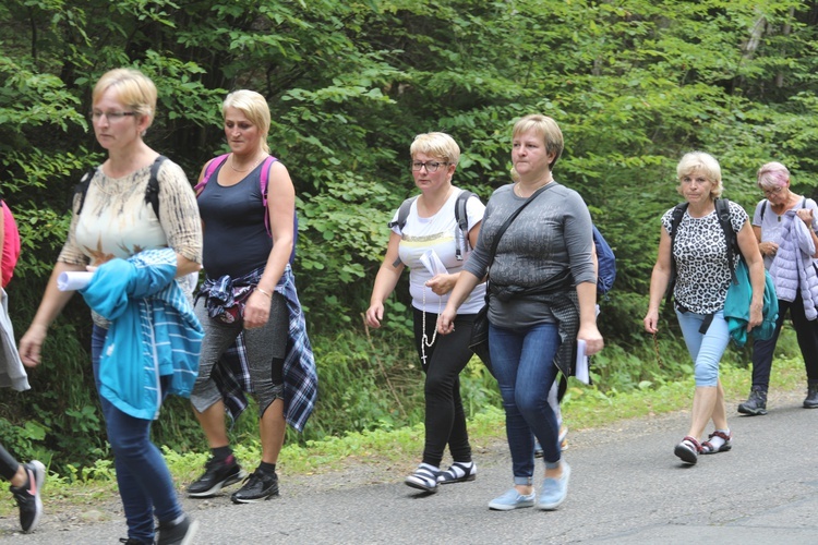 Pielgrzymka z Korbielowa na Jasną Górkę w Ślemieniu - 2019