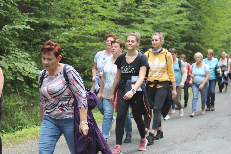 Pielgrzymka z Korbielowa na Jasną Górkę w Ślemieniu - 2019