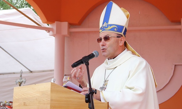 Abp Polak: Tylko Kościół posłuszny Bogu będzie mógł pełnić wiarygodnie swą misję w świecie