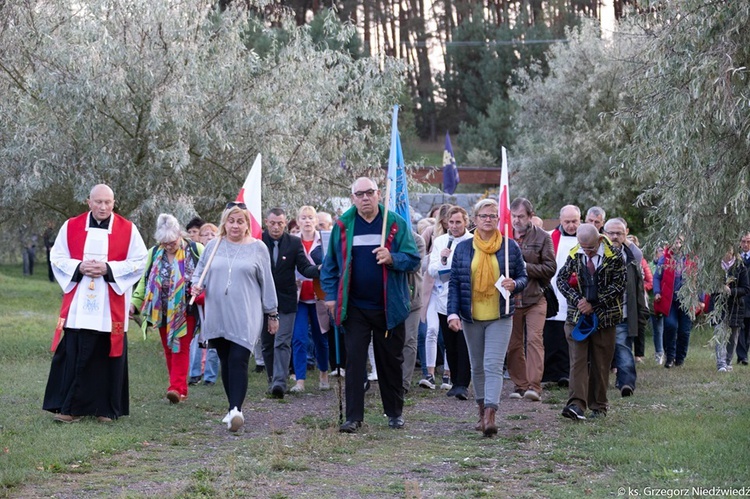 "Polska pod Krzyżem" w Rokitnie - cz. II