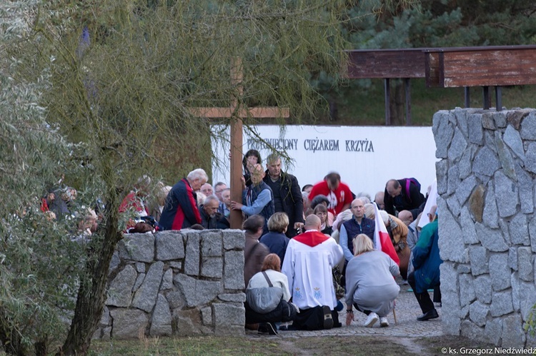 "Polska pod Krzyżem" w Rokitnie - cz. II