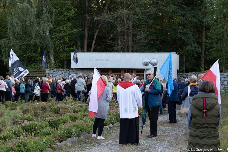 "Polska pod Krzyżem" w Rokitnie - cz. II