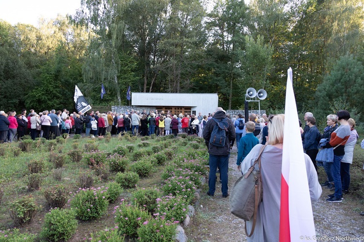 "Polska pod Krzyżem" w Rokitnie - cz. II