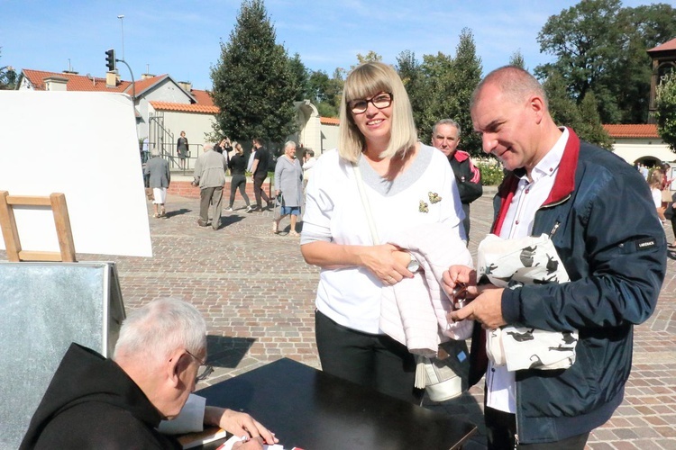 Odpust w opactwie cystersów w Mogile ku czci Podwyższenia Krzyża Świętego