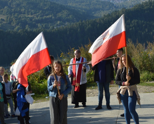 Muszyna-Folwark. Polska pod Krzyżem