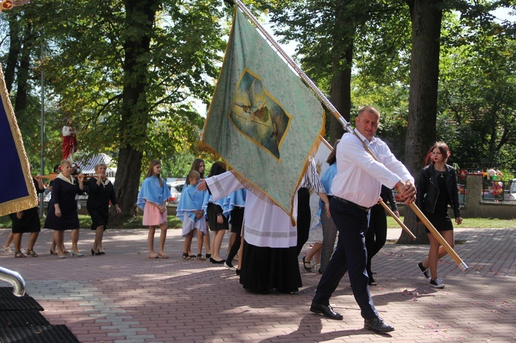 Wprowadzenie relikwii błogosławionych męczenników z Pariacoto do Wielkiej Wsi