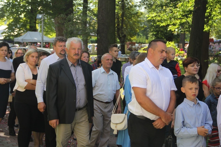 Wprowadzenie relikwii błogosławionych męczenników z Pariacoto do Wielkiej Wsi