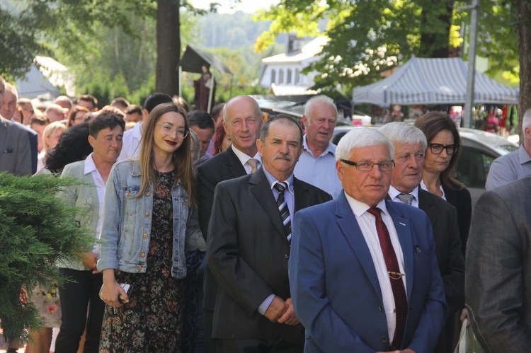 Wprowadzenie relikwii błogosławionych męczenników z Pariacoto do Wielkiej Wsi