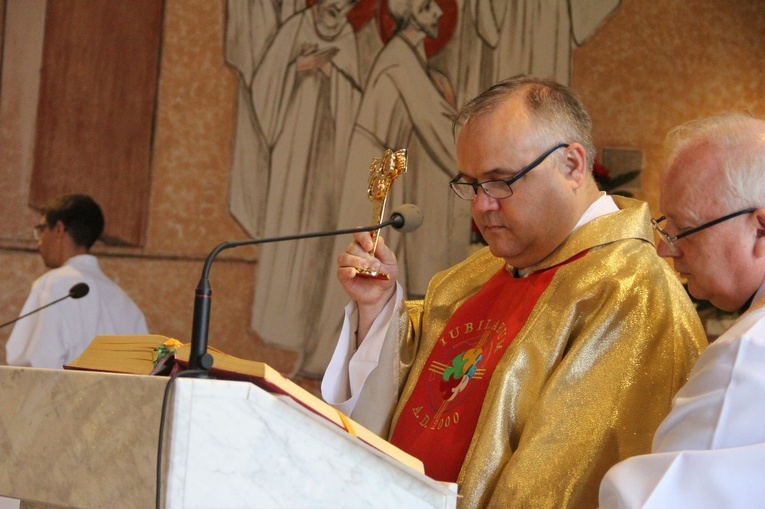 Wprowadzenie relikwii błogosławionych męczenników z Pariacoto do Wielkiej Wsi