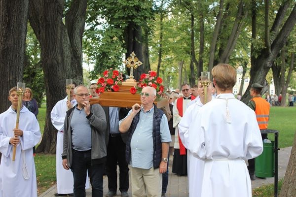 Polska pod Krzyżem w diecezji legnickiej
