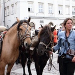 Przekazanie repliki mongolskiej strzały przez Paolę Giacomini