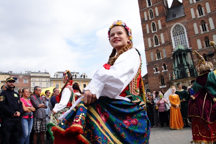 Przekazanie repliki mongolskiej strzały przez Paolę Giacomini