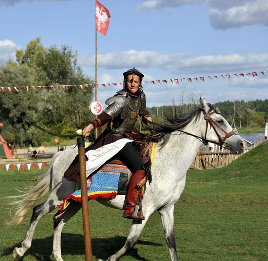 Pułtusk. VI Piknik z husarią (część I)