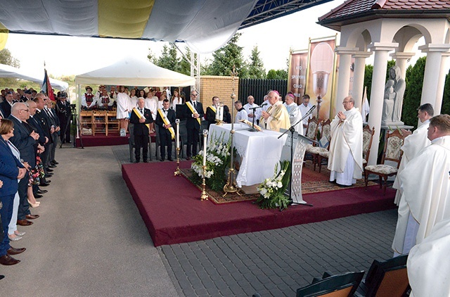 Coroczne celebry przy kaplicy Matki Bożej Pięknej Miłości są sprawowane od ponad 10 lat.