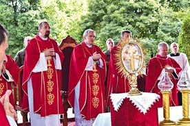 Eucharystii przewodniczył ordynariusz sandomierski.