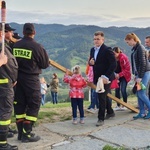 Ochotnica Dolna. Polska pod Krzyżem