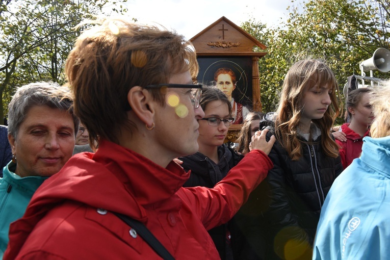 Droga Krzyżowa w Wał Rudzie