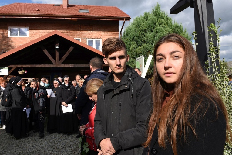 Droga Krzyżowa w Wał Rudzie