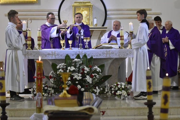 Uroczystości pogrzebowe ks. Józefa Michalskiego w Wałbrzychu i w Budzowie