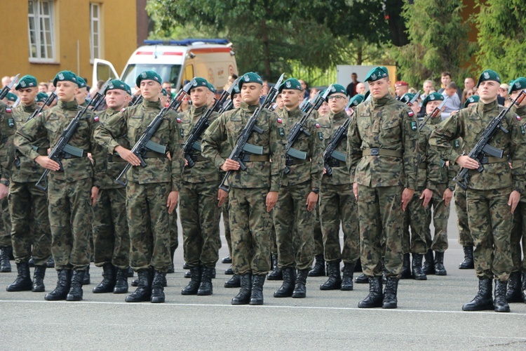 Przysięga wojskowa podchorążych Akademii Wojsk Lądowych 2019