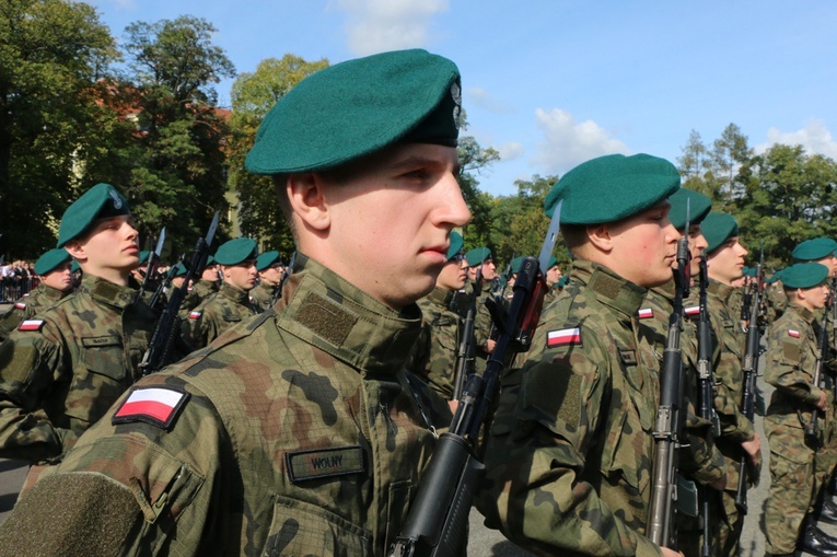 Przysięga wojskowa podchorążych Akademii Wojsk Lądowych 2019