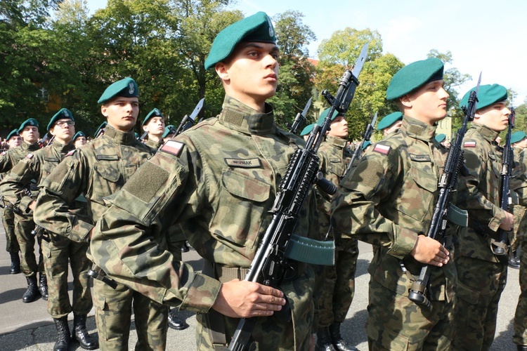 Przysięga wojskowa podchorążych Akademii Wojsk Lądowych 2019