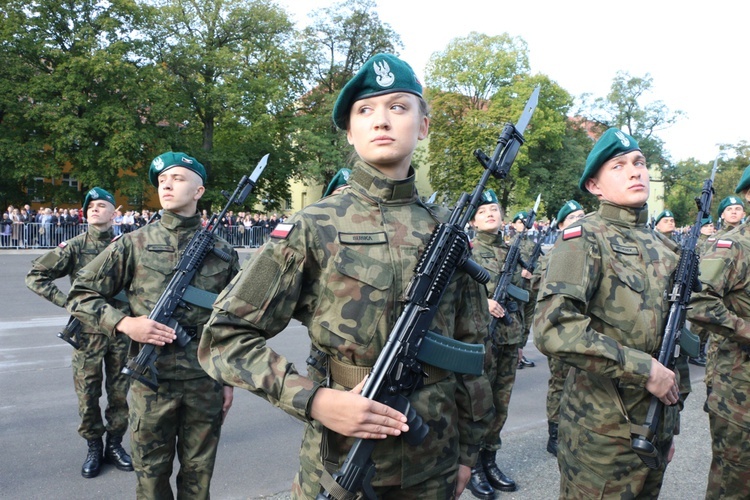 Przysięga wojskowa podchorążych Akademii Wojsk Lądowych 2019