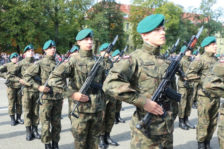 Przysięga wojskowa podchorążych Akademii Wojsk Lądowych 2019