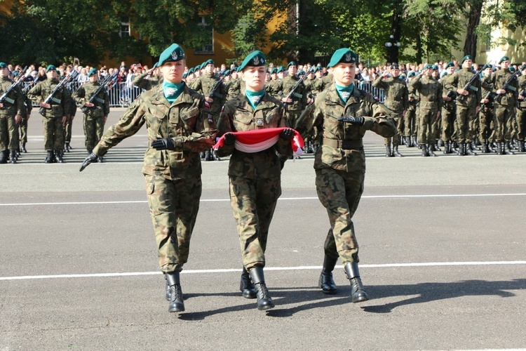 Przysięga wojskowa podchorążych Akademii Wojsk Lądowych 2019