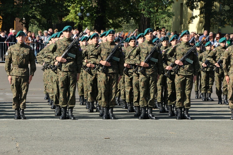 Przysięga wojskowa podchorążych Akademii Wojsk Lądowych 2019